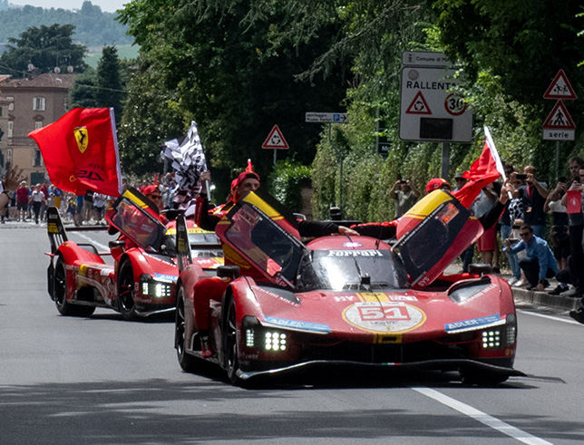 Видео: Парад победителей Ле-Мана в Маранелло f1news.ru/news/autosport…