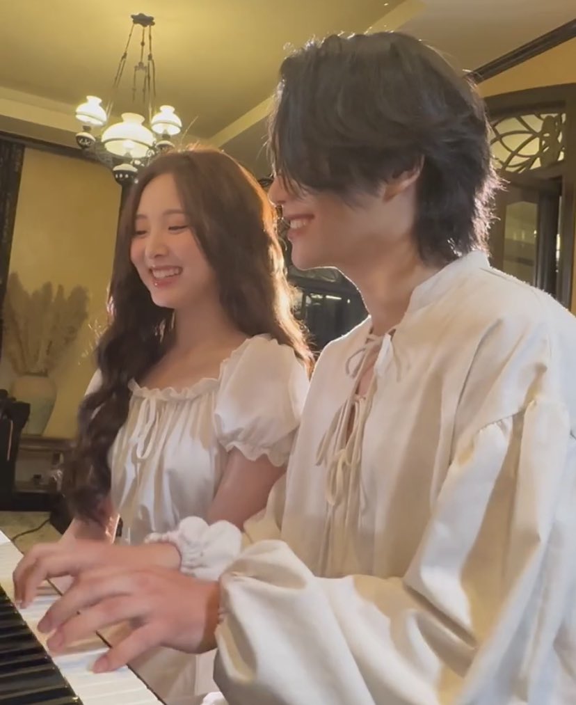 z_meilinlin's tweet image. ต้องมีอะไรผิดพลาดตรงไหน 
ไม่เข้าใจเลยสักครั้ง🤣 @nnenevader