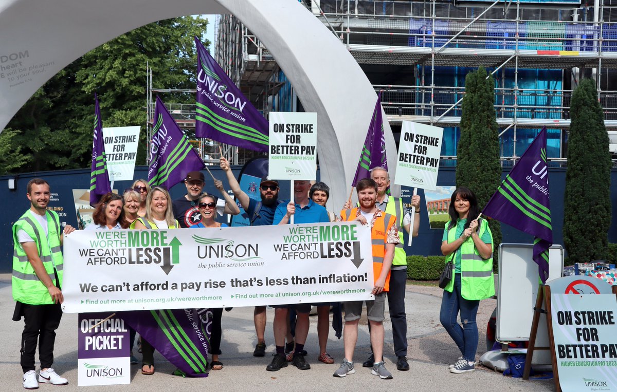 LivHopeUnison's tweet photo. Liverpool Hope UNISON members have been out on the picket line for two days and we're back tomorrow.

@UNISONinHE
@unisontheunion 
@BeOurHope 
#FairPay https://t.co/oobjCDjO8F