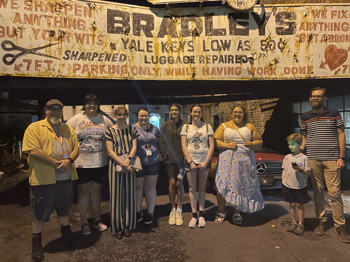 WitchingHourSav's tweet photo. Thanks to this great group who accompanied us on our #spooky tour of #Savannah last night, and for more 5 star reviews! 
#ghosts #haunted #historicsavannah #downtownsavannah #visitsavannah #paranormal #ghosthunting #ghosthuntingequipment #ghosttours #paranormalinvestigation https://t.co/Mp1JHqxyye