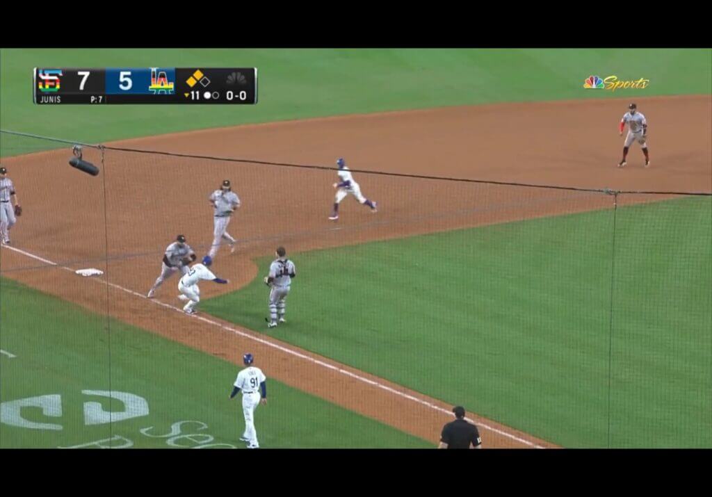 ron-bohning-on-twitter-weird-wild-the-giants-dodgers-32-second-9