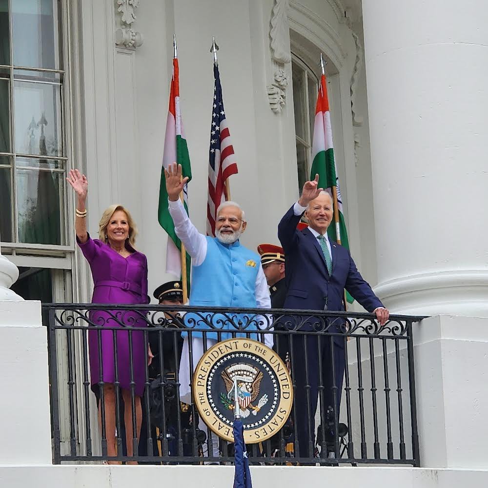 BhasinNeeta's tweet photo. Is it a dream or a reality? At the time, Americans used to look at us as Aliens from poor countries. Now......
Thank you, Mr. Prime Minister Modi. #ModiInAmerica #ModiInUSA #WhiteHouse #ModiAllTheWay https://t.co/MMoVssLRXT