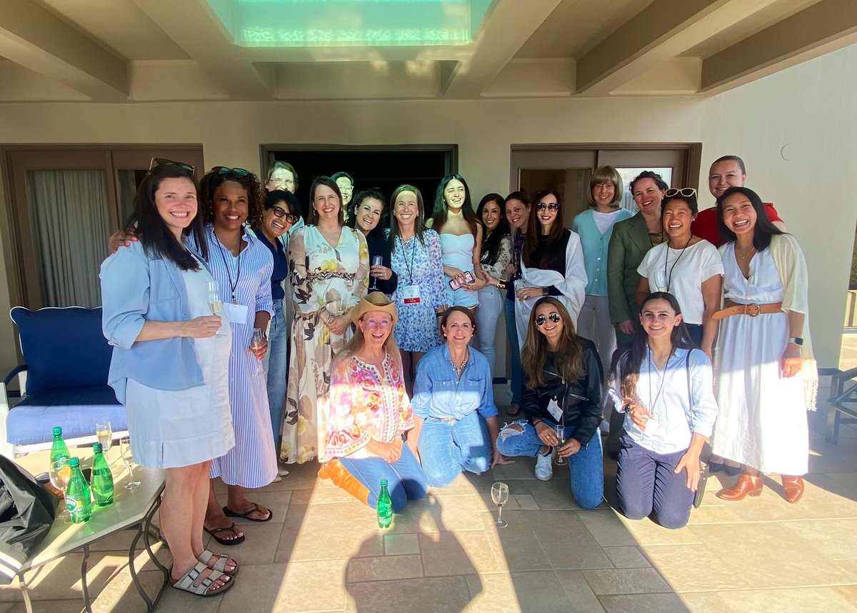 Kicking off the WTSA 2023 with an amazing team! 💪 #WTSA2023 <a href="/WomenInThoracic/">WomenInThoracicSurg</a>