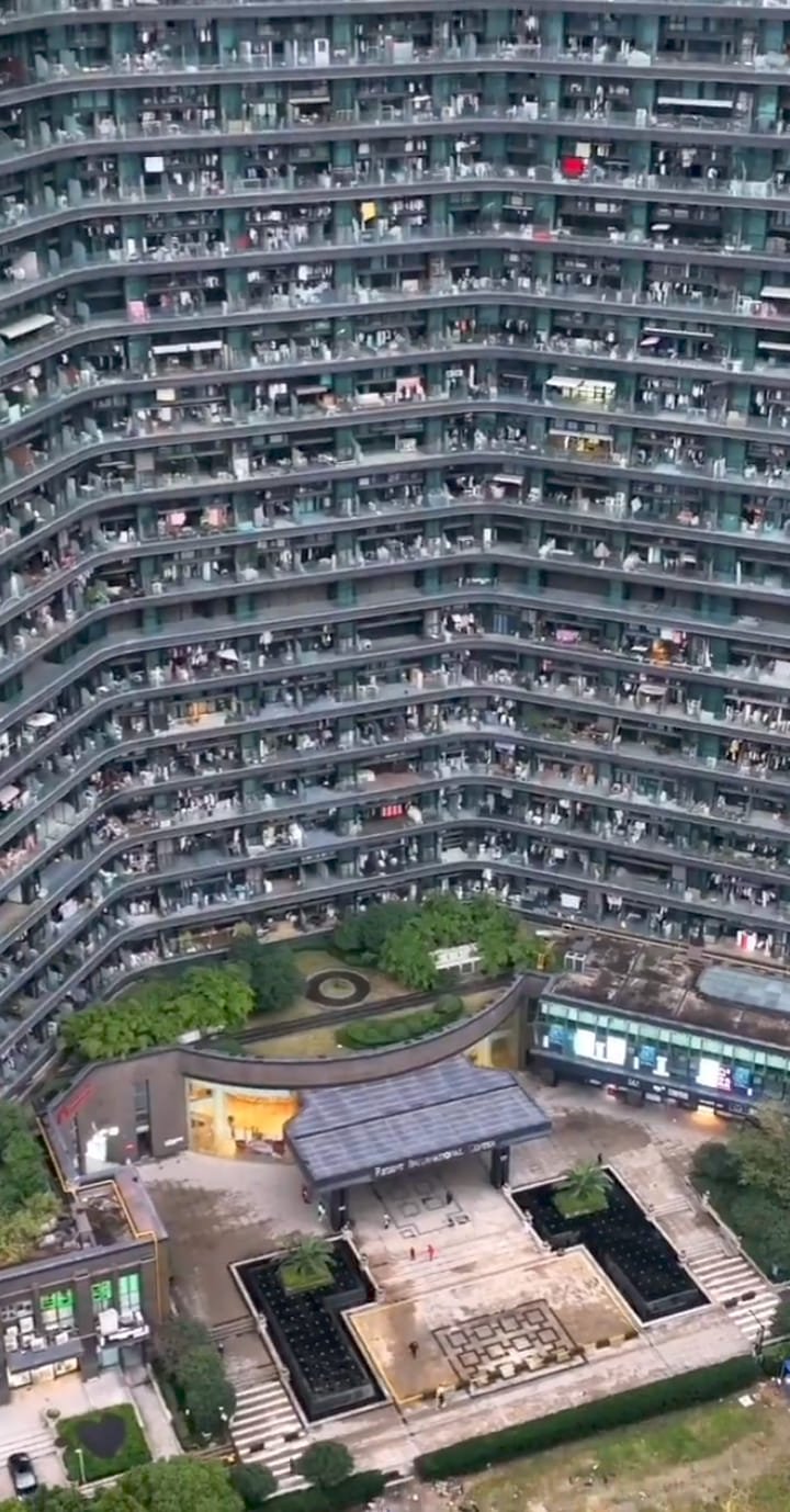 darkknight-on-twitter-thefigen-the-regent-international-apartment