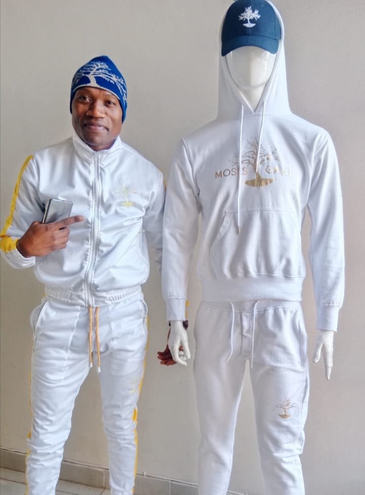 gazumoses's tweet photo. Amazing how people have welcomed our new designs💜🤍💙❤️🤩

You can still place your orders today on 079 946 4465 and follow us on fb and inst @mosesgazulegacyboutique🥂😊 #winterfashion #iqabunga #swag  #iSupportLocal #shopsmall  #mosesgazulegacyboutique #mosesgazubrand https://t.co/XLboNvWtgY