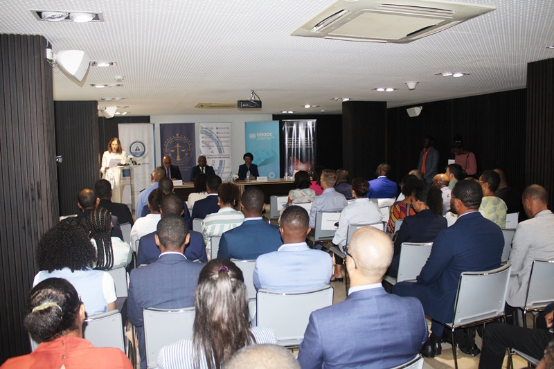 This week, <a href="/UN__Cyber/">Global Programme on Cybercrime</a> organised a training for magistrates in 🇨🇻on cybercrime investigations and digital evidence, in collaboration with the Ministry of Justice and the 🇨🇻 #UNODC Country office. This training will help magistrates in 🇨🇻 to better manage digital evidence.