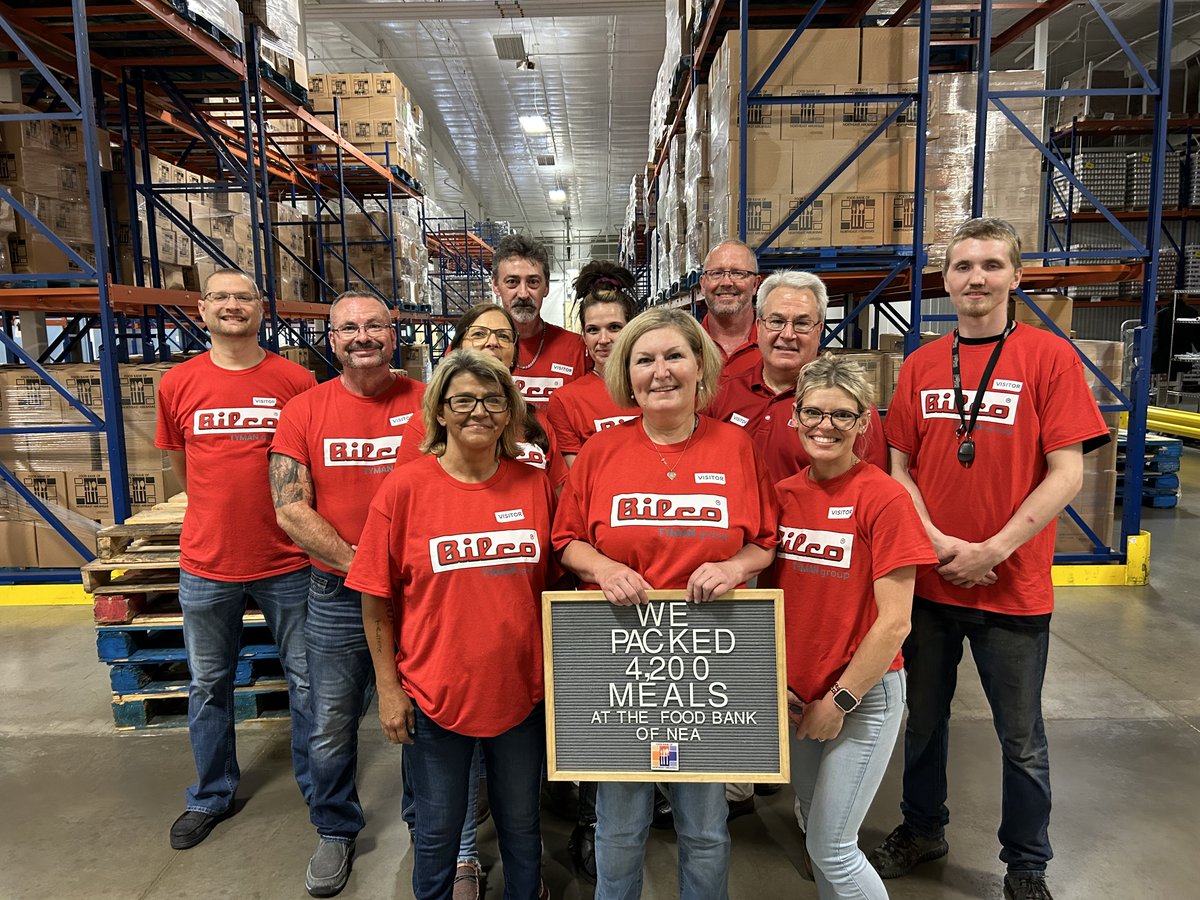 Our Trumann team, alongside Mike Toohey, General Manager, and Lee Bugglin, Director of Operations, volunteered at the Food Bank of NEA in Jonesboro, AR. Together, they packed 4,200 meals! #BILCO #AIA #ExperienceInnovation https://t.co/NdDI8BHjPc