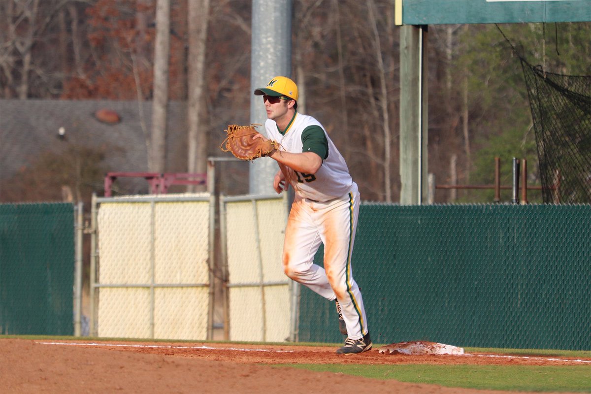 MethodistU_BSB's tweet photo. Congratulations to Graduate 1B Jacob Austin, who was named to the @ABCA1945 Region 6 All-Defensive team!

Austin had 292 chances, with 279 Put Outs and 11 Assists this spring (.993 Fielding %)

RELEASE: https://t.co/ukzuMOFlpm

#MethodistBaseball #d3baseball https://t.co/RdLUiSixvD