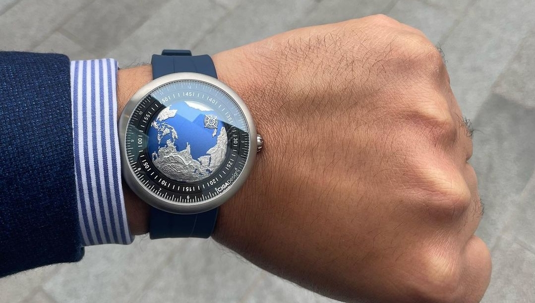 RedArmyMalaysia's tweet image. The striking CIGA Design Blue Planet. We want to see your style! Share your wrist shot and let us be part of your horological journey.🌍⌚️ 
#CIGADesignBluePlanet #WatchGameStrong #WatchCollecting #WristShotInspiration #BluePlanetWatch #CIGADESIGN📷️@dubaiwatchgroup