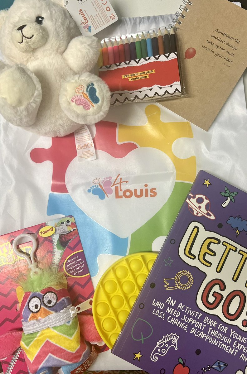 Arrival of the fantastic Sibling support packs from <a href="/_4Louis/">4Louis</a> which will be such a great resource to our families. Thank you from <a href="/uhbwNHS/">University Hospitals Bristol and Weston NHS FT</a>
