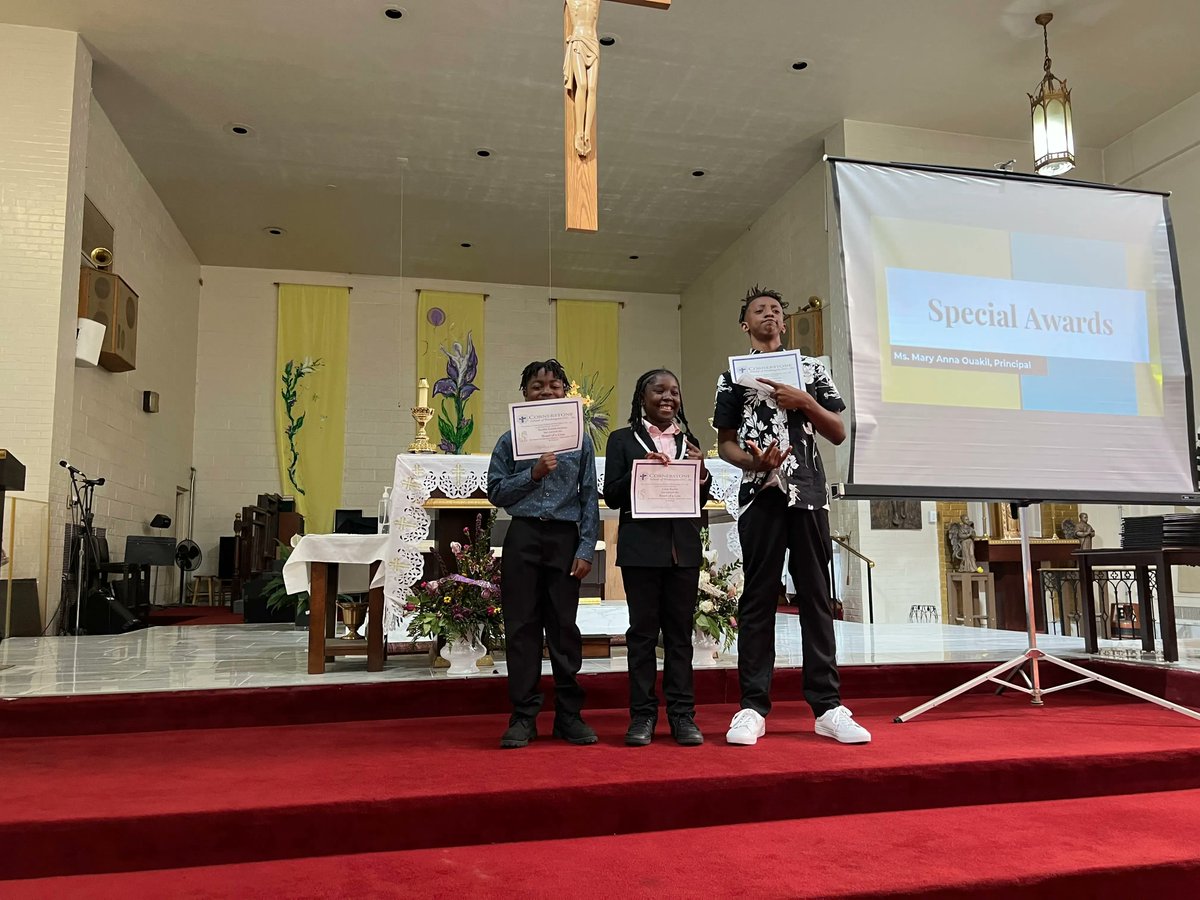 CornerstoneofDC's tweet photo. Over the past two weeks, we’ve celebrated both our 6th graders and Kindergarteners who have officially “graduated” to our Upper and Lower Schools. Their teachers and families were so happy to honor their acheviements from this past year at their respective graduation ceremonies. https://t.co/ipCRHn4Mfs
