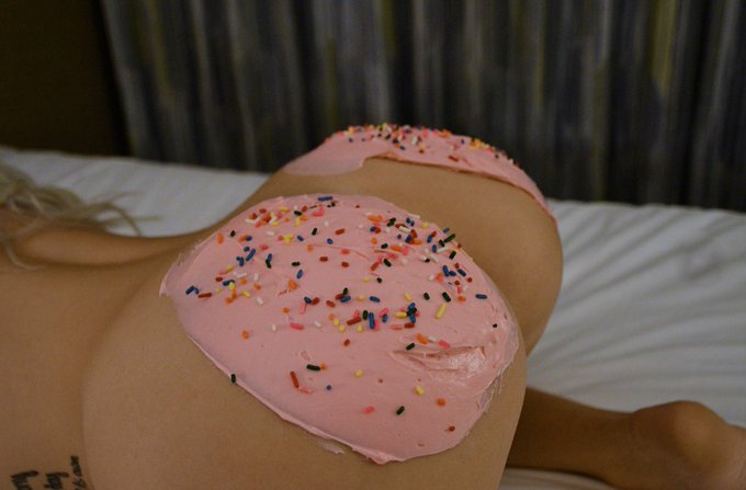 Happy Birthday to meee! 🎂 https://t.co/qum3KGRspv<a href="/tag/bikini"class="tags"><span>#bikini</span></a><a href="/tag/boobs"class="tags"><span>#boobs</span></a><a href="/tag/lakedays"class="tags"><span>#lakedays</span></a><a href="/tag/onlyfans"class="tags"><span>#onlyfans</span></a><a href="/tag/bibailey"class="tags"><span>#bibailey</span></a>