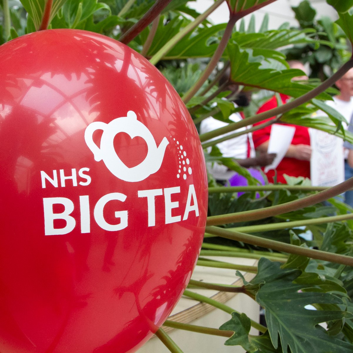 We’re delighted to be part of this year’s #ThankYouDay celebrations and join @togethercoalit in urging the nation to hold an #NHSBigTea on 2 July, or any day that week. Here are some shots from our event @ChelwestFT yesterday. ☕ Sign up at bit.ly/NHSBigTeaTW. 💙 #NHS75