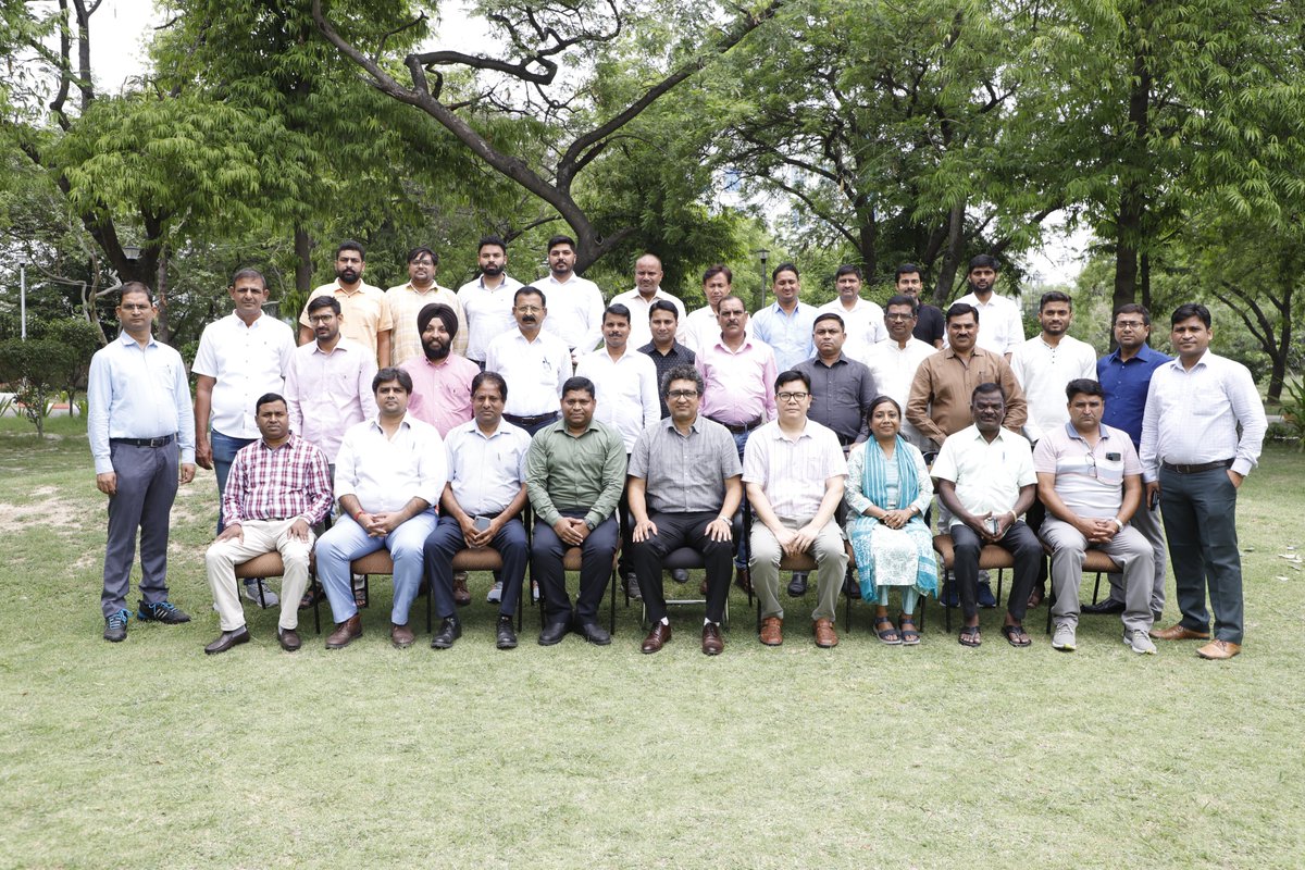 VVGNLI organised a Training Programme on Good Governance for Effectiveness of Welfare and Development Measures during June 19-23, 2023 participated by 29 Central and State Government Officers, Development Professionals. Mr. P Amitav Khuntia was the Course Director.