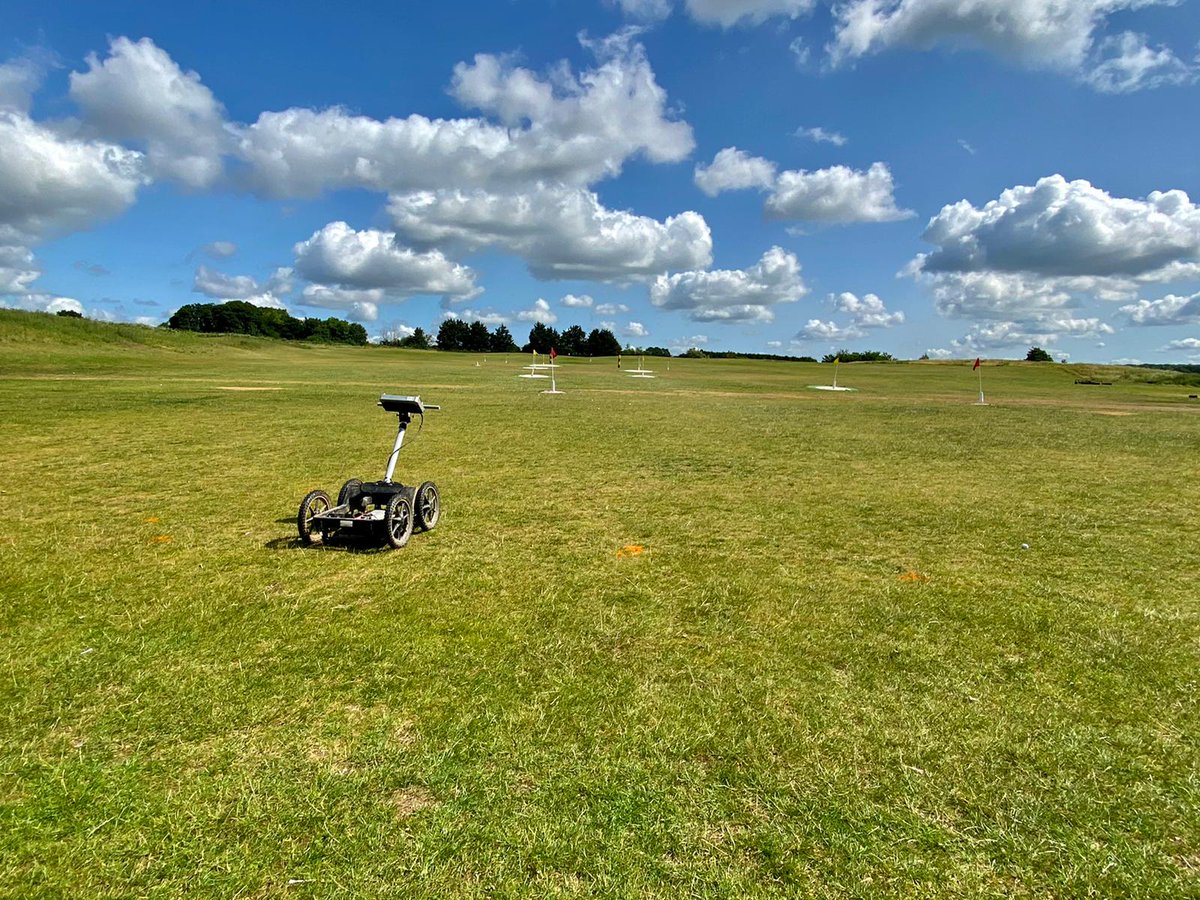 Laser_Surveys's tweet photo. Experiencing the beauty of the Hertfordshire countryside while detecting underground utilities, recording the lay of the land, and assessing drainage condition—all while avoiding the occasional stray golf ball! ⛳

#utilitylocating #gpr #golf #golfcourse #surveyors #geomatics https://t.co/ahCU43ppjg