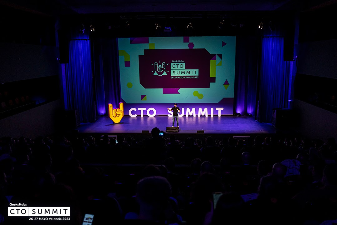 LibereTech's tweet image. Hace unas semanas se celebró el @geeksctosummit, y allí estuvo nuestro compi @jgargallo disfrutando del evento y asistiendo como candidato a mejor CTO 2023. 
¡Gran evento para ampliar red de contactos y estar al día en los avances del liderazgo técnico!