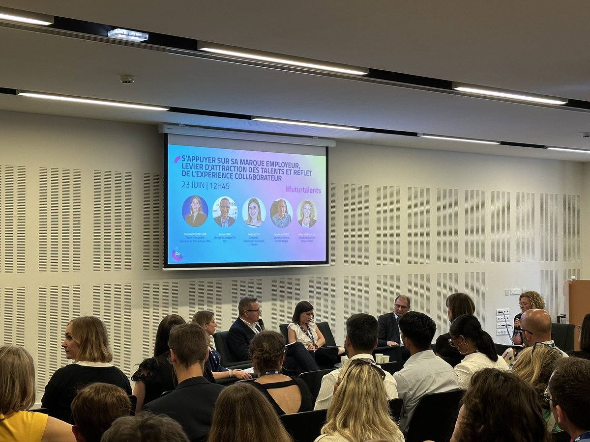 📢EDF au salon <a href="/360GrandEst/">360 Grand Est</a> pour parler #MarqueEmployeur

« EDF c'est une raison d’être et une marque employeur importante pour mettre en avant nos méthodes RH innovantes✨» Xavier GRAF, chargé de mission RH EDF Grand Est