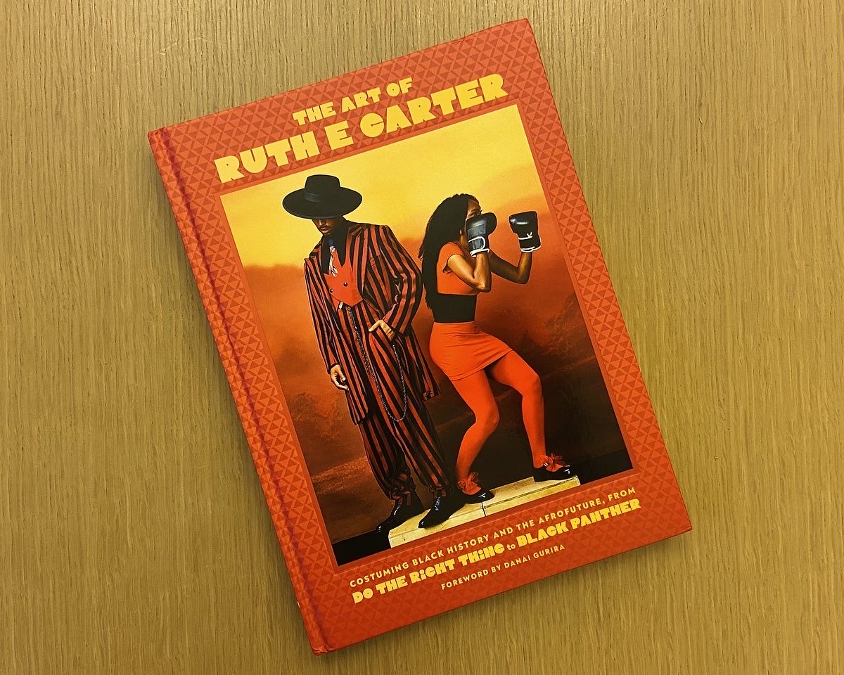 FashioningSelf's tweet image. Fashioning the Shelf: I highly recommend two recently published books that delve into the intersection of blackness and fashion history. Rediscovering Portraiture by British opera singer @PeterBrathwaite showcases his remarkable #gettychallenge recreations, complemented by…