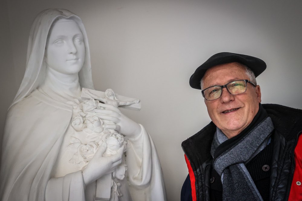 Si n’hè andatu Ange-Michel Valery è pienghjimu cun tanta tristezza u nostru amicu.
Un prete Corsu arradicatu, testimoniu di l’eredità d’una visione cristiana di u mondu piena di fratellanza è d’amore per a so ghjente è u so locu.
« In te Domine speravi non confundar in aeternum »