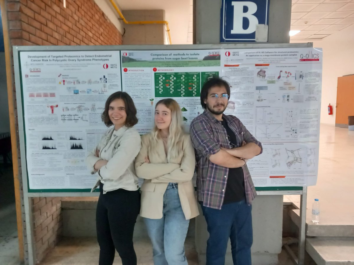 QOmicSLab's tweet photo. 3 in a row! @hkince @Hollow_Chan and Öykü presented their senior year projects.. @QOmicSLab https://t.co/V2kUbCJU1L