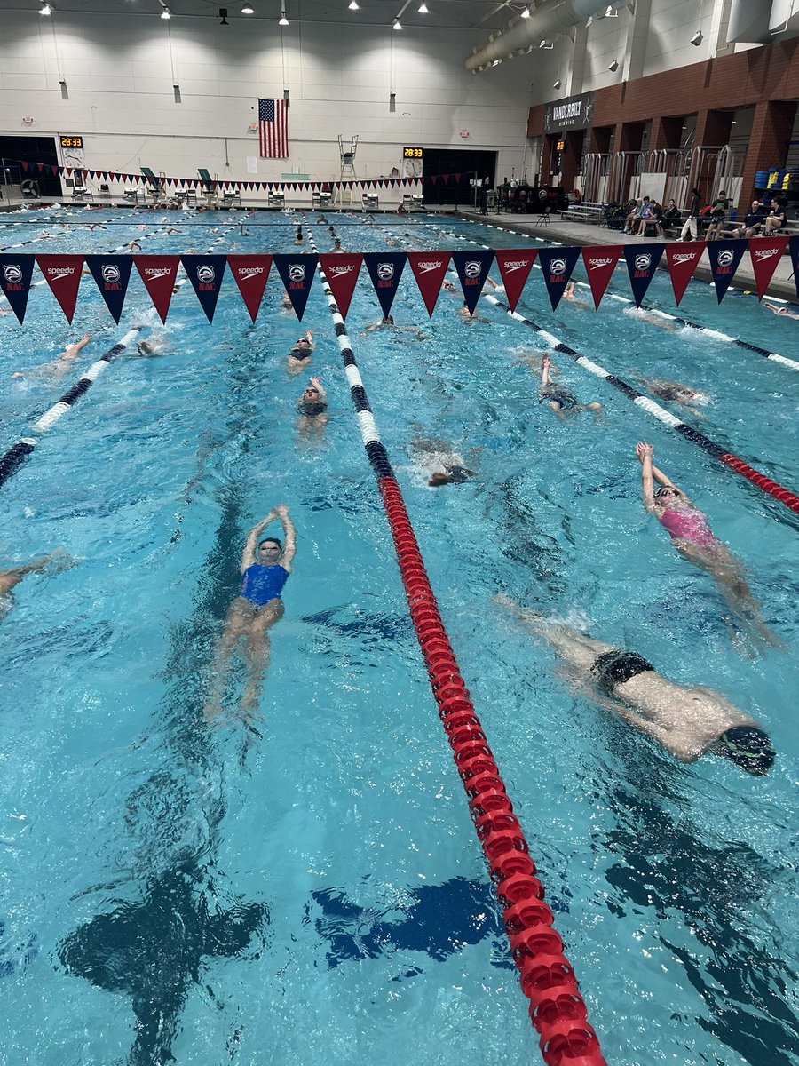 AcademyBullets's tweet photo. Ready for some #fastswimming on Day 2 of the Nashville Summer Sizzler. #LetsGoBullets #NoLimits https://t.co/ufYLYKJzVY