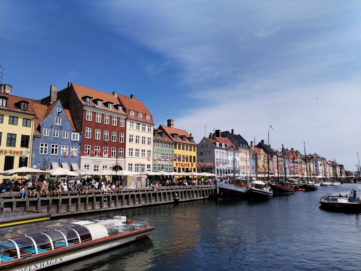 Have you even been in Copenhagen if you haven't posted pictures of Nyhavn?
Well, here are mine #Denmark #Nyhavn #Copenhagen