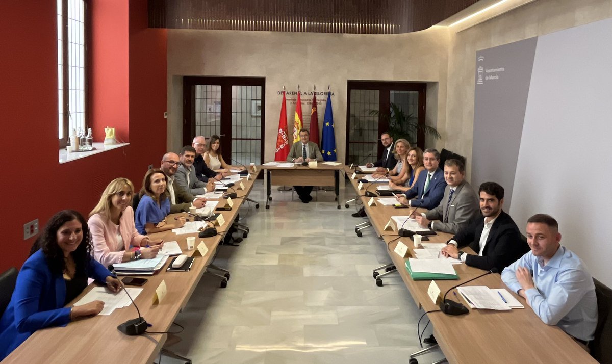 Hoy en #JuntaDeGobierno

✅ Todos los barrios y pedanías recibirán un plan de choque individualizado con la puesta en marcha del proyecto ‘Recupera’

ℹ️ n9.cl/lq26j