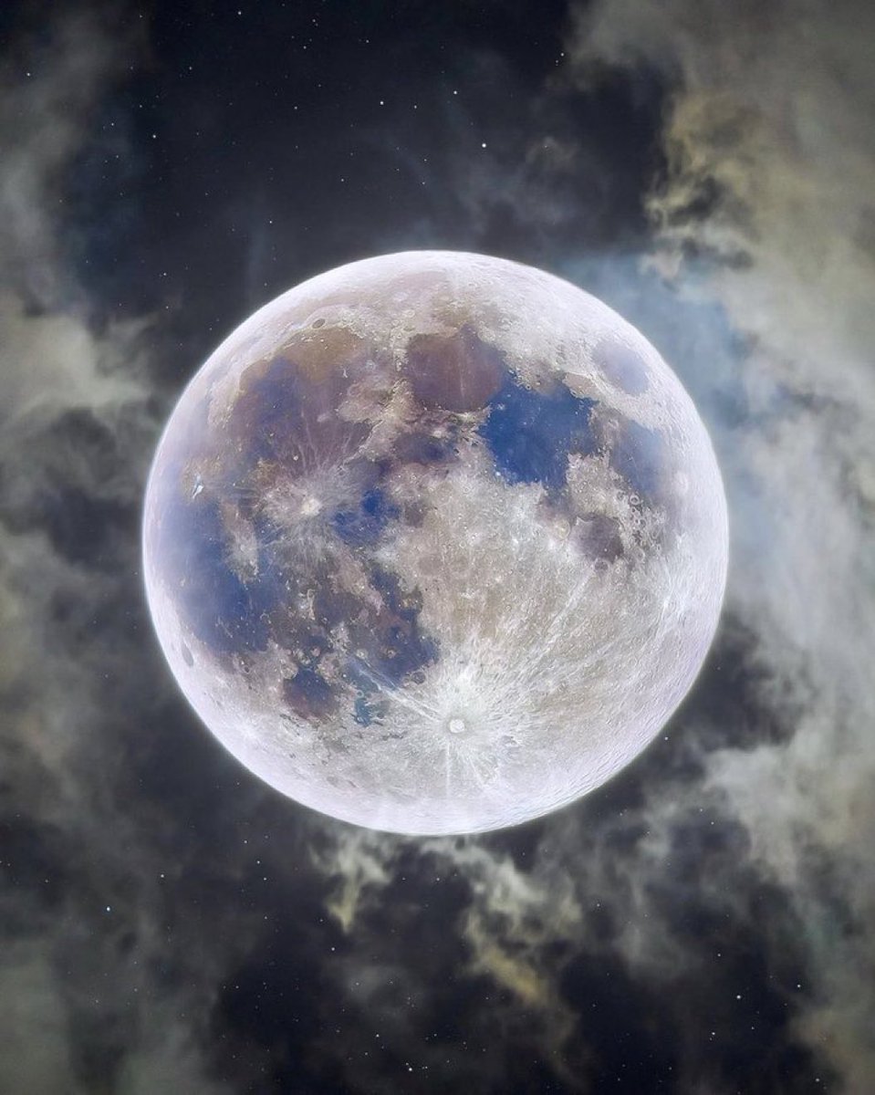 clearest picture of the moon.
📸 astrolarge654