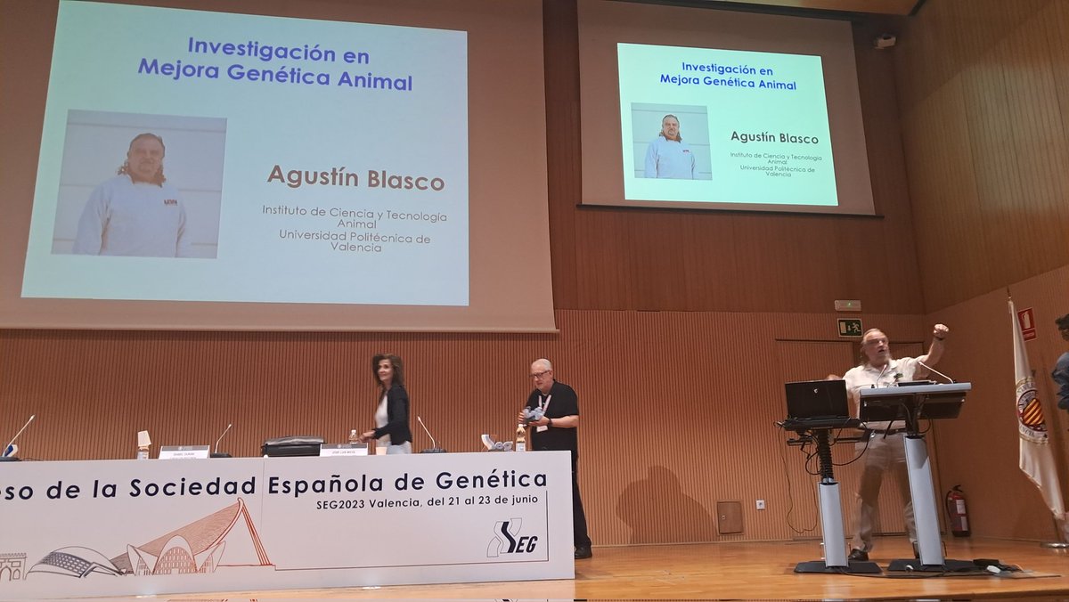 SalvaCalvet's tweet photo. Agustin Blasco @UPV @eamnupv recibe el Premio Nacional de Genética @segenetica en su modalidad aplicada. En su discurso ha resumido magistralmente su contribución científica y humanística. Muy merecido https://t.co/VXX6EDFmul