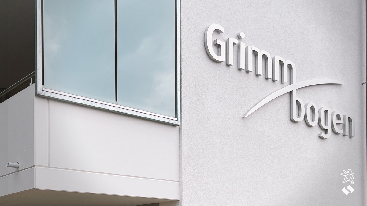 Mit dem #Grimmbogen haben wir ein neues Quartier in #Hanau von S+S schlüsselfertig erworben.
Aus 1,4 ha versiegelter Fläche wurden 190 neue, bezahlbare Wohnungen 🏠 mit 1 bis 4 Zimmern (34 bis 118 m²) sowie neue Grünflächen 🌳 und Naturräume 🐝 geschaffen.
naheimst.de/newsroom/artik…
