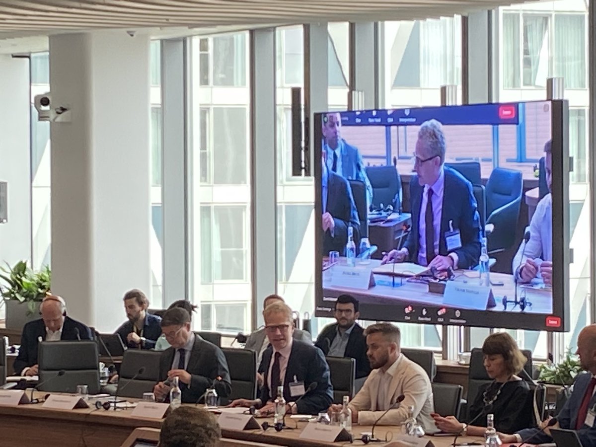 Today <a href="/nestulia/">Viktor Nestulia 🇺🇦💙💛</a> shared the DREAM platform with development banks, government &amp; business, calling for collaboration to plan&amp; monitor reconstruction together with civil society <a href="/EBRD/">The EBRD</a> #URC2023