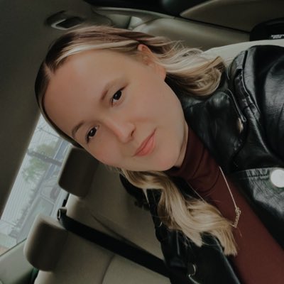 _biancanicole_'s tweet photo. One of my followers made me realize I’m not a blonde no more so UPDATE 💕 https://t.co/xZ83kjkczm