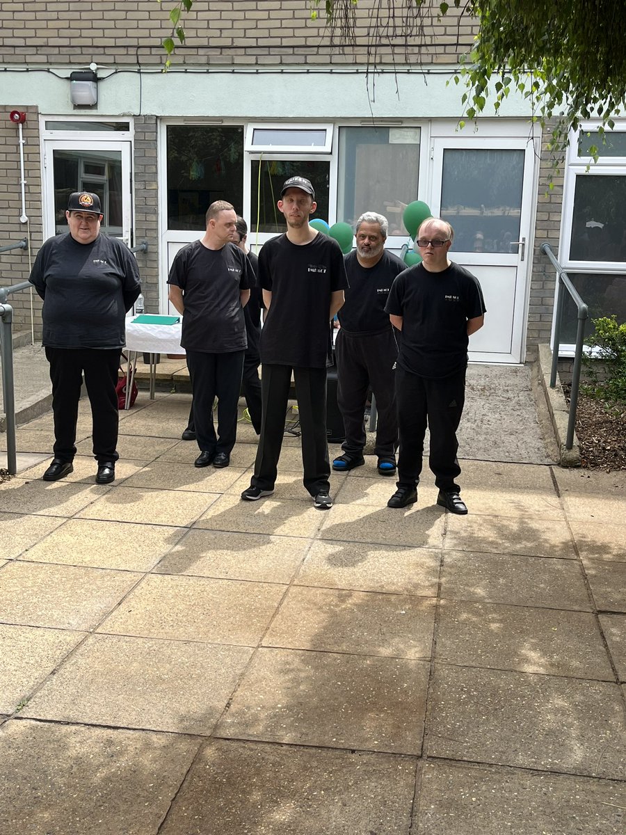 Tom Cahill CBE 🌈 tweet media