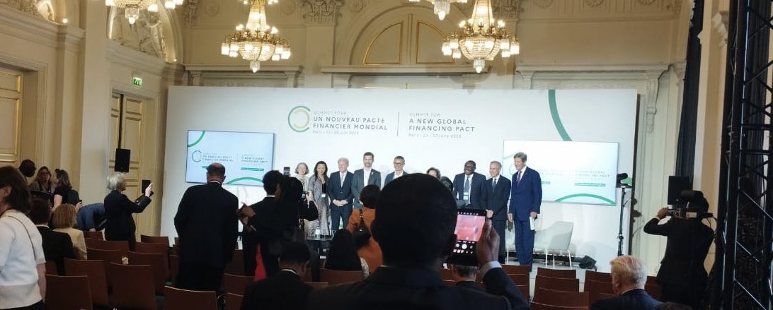 SaschaGabizon's tweet image. 👏 What do we want? #Climate Action! How do we want it financed? …by #public finance grants with #directaccess for #women, feminists, #IPs, local communities, and that paid by #tax on poluters (toxics, shipping, flights…) and by #debt #cancelation for global South! #Parissummit