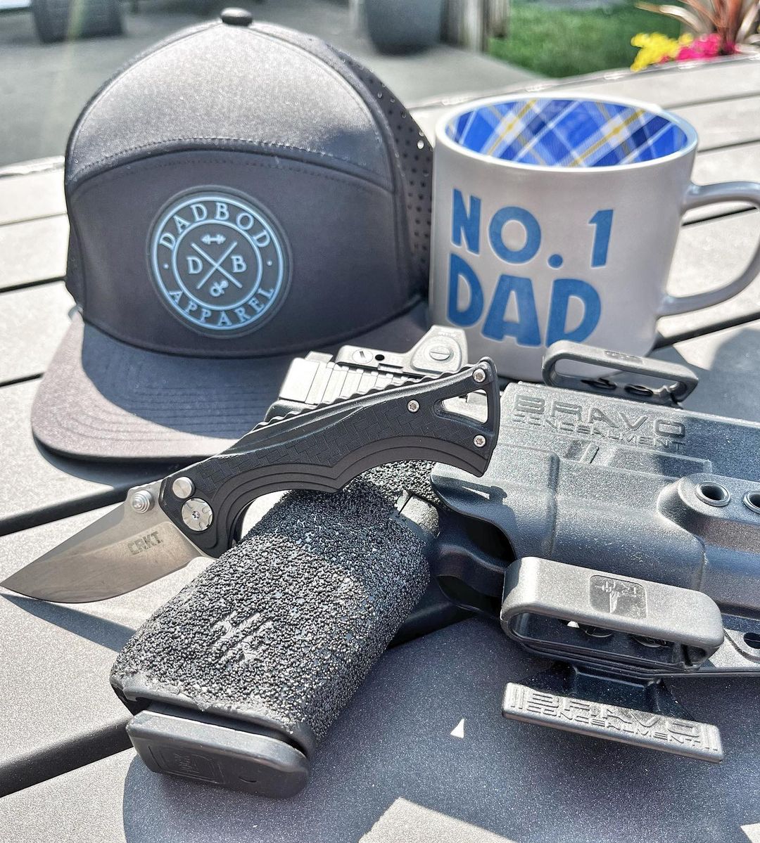 Happy Father's Day! 🤘🏾💙
.
Repost from @brewsnpews_
.
#BrewsNPews #Glock #Glock45 #GlockBae #2A #Gun #GunsOfInstagram #Gunstagram #GunLife #GunsDaily #PewTangClan #PewPewLife #Shooting #ConcealedCarry #EDC #EDCCommunity #Pistol #Pennsylvania #Pistolvania #Firearm #9mm