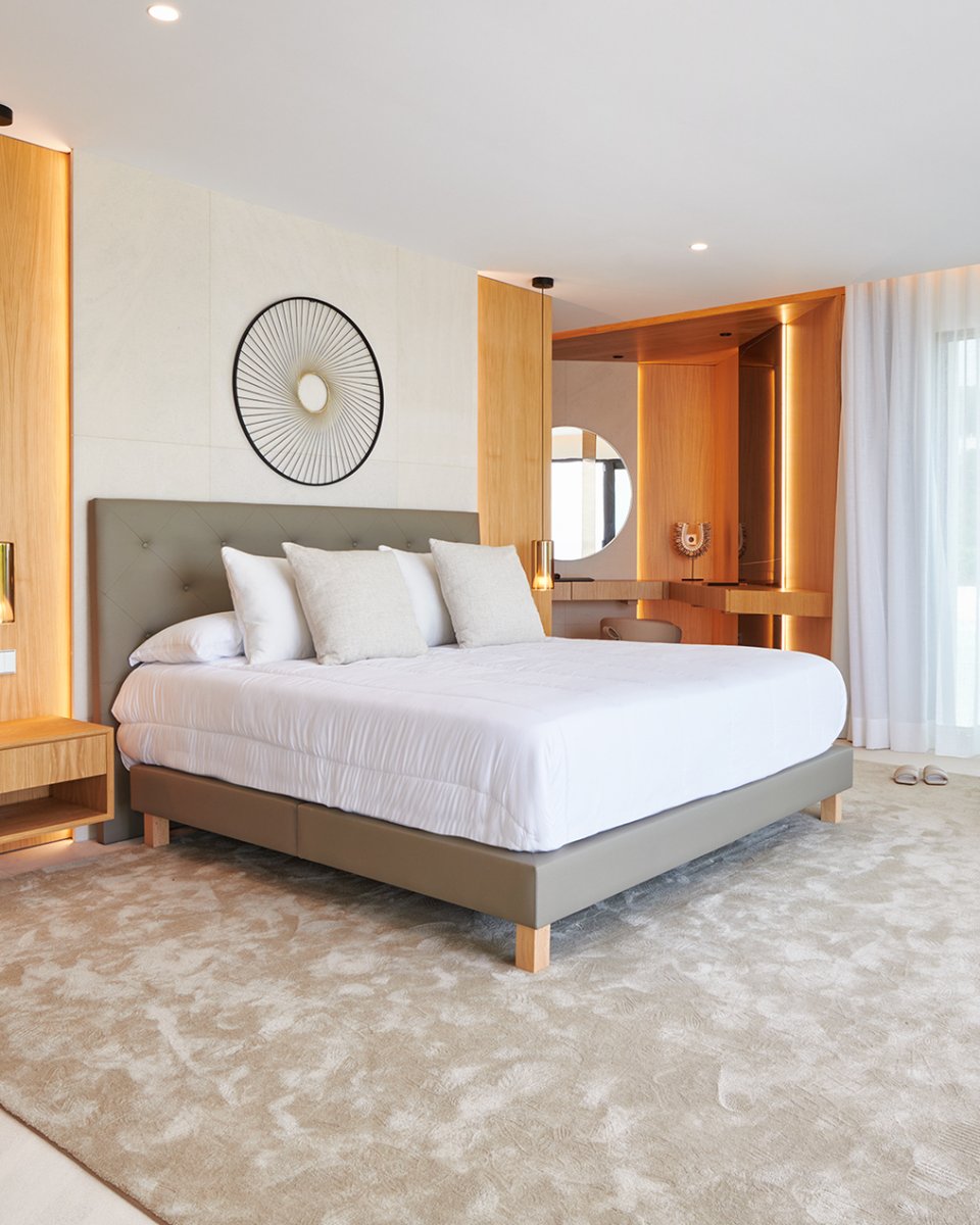 🔥¿Te gustaría que en la noche más mágica del año te tocara una compra gratis?🔥
¡Sorteamos 10! Este fin de semana, tienes un 15% de descuento en todos nuestros productos🔝. 

#maxcolchon #sorteo #compragratis #bienvenidosaldescanso #dormitorio #colchon #habitacion