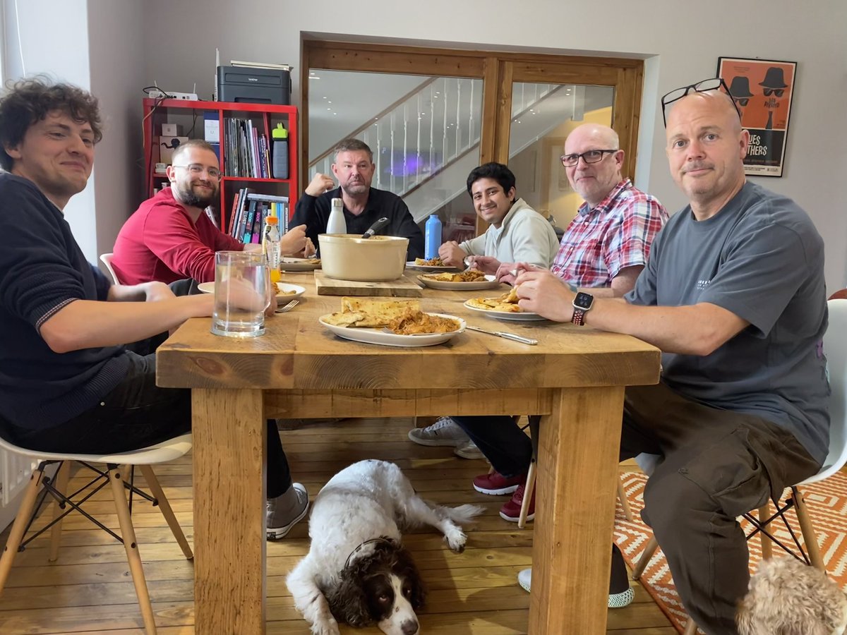 curious12design's tweet photo. Abhi is in the middle of a placement at C12 and kindly offered to cook for the team! We have just demolished the most deliciously authentic chicken tikka masala with charred naan bread. 🙌🏼 Unreal. https://t.co/ddHcd2tolL