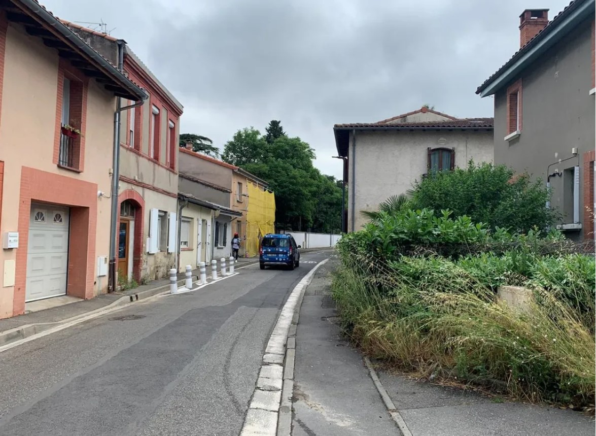 Cambriolages incessants à proximité d'un centre pour migrants et d'un squat à Saint-Martin-du-Touch (31) : « il faudrait plus de dialogue avec les associations, à la place on a reçu un tract nous accusant quasiment de fascisme »
fdesouche.com/2023/06/23/cam…