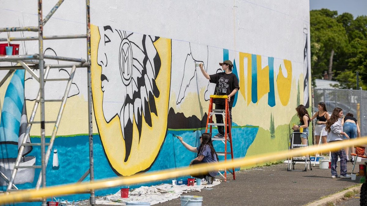 <a href="/News12LI/">News12LI</a> Held hostage by our lovely <a href="/KathyHochul/">Kathy Hochul</a> with taking away funding. Amazing why they want to erase American Indian history. They can do that to the schools but what about what they cant control?