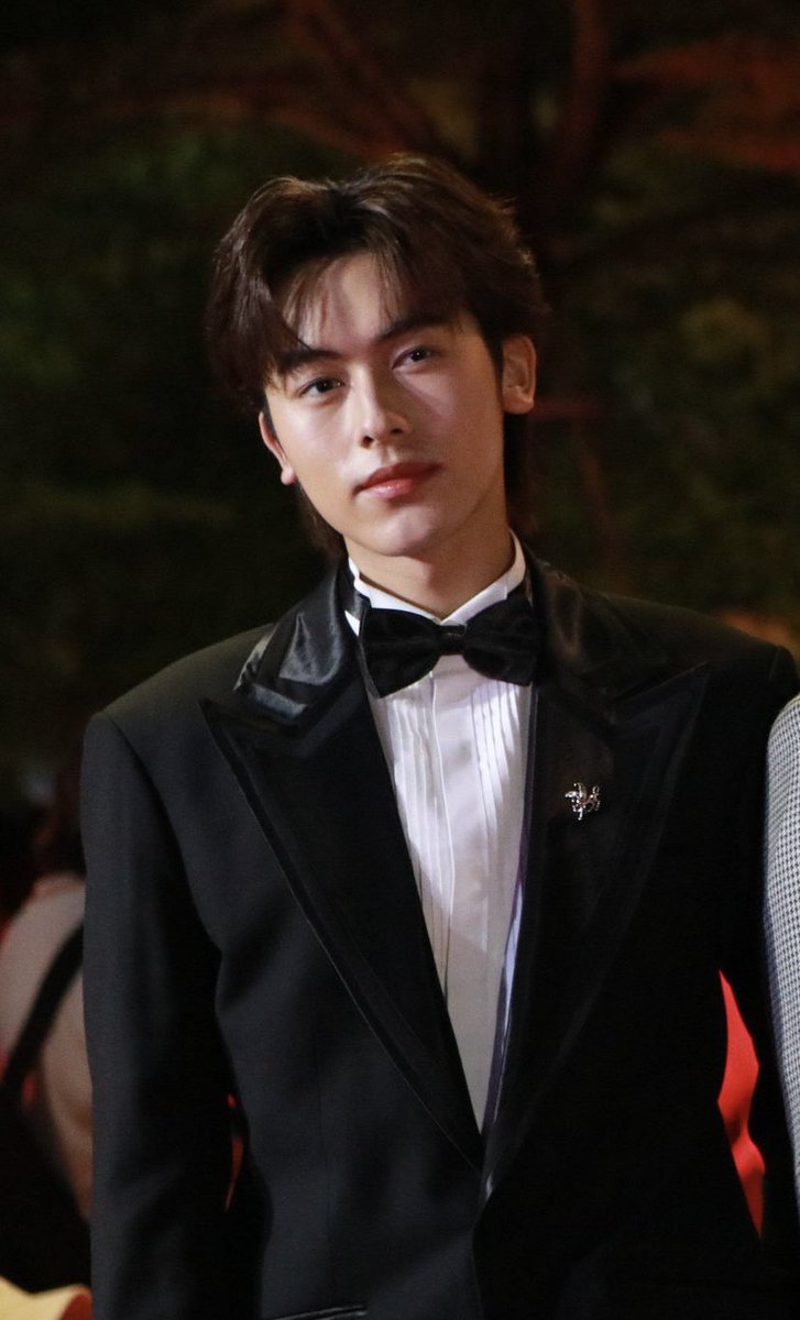 yourgorn's tweet photo. คุณชายกร วรรณไพโรจน์ ยิ่งใหญ่เกียงไกล https://t.co/CeEfYaT6Gh