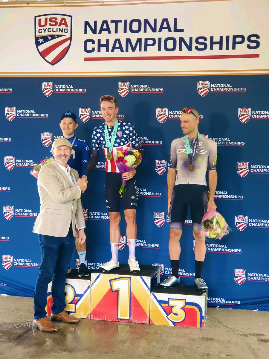 jdodsonart's tweet photo. Had a great time recognizing these wonderful athletes at the USA Cycling Time Trials in Oak Ridge yesterday!! Thanks to Explore Oak Ridge, our local police and firefighters, and all the volunteers! π΄πΏ
#exploreoakridge #visitknoxville #usacycling #cityofoakridge #cycling https://t.co/qGHucr55Jr