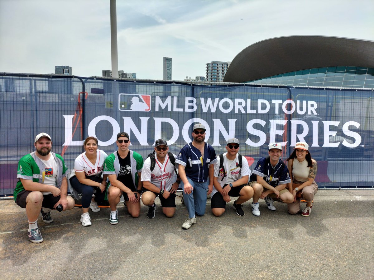 👀 TK’s representing at the #MLBLondonSeries

@swbleague @BritishBaseball