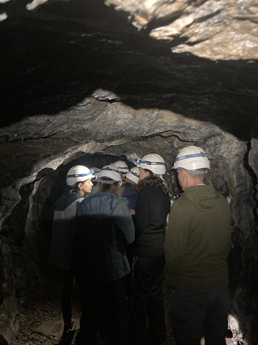 aspleyphysics's tweet photo. NGHS Geologists are enjoying our time underground at Ecton Mine. @NottmGirlsHigh @PhysicsatNGHS @NGHS_Chem https://t.co/l1dBuWUjHE