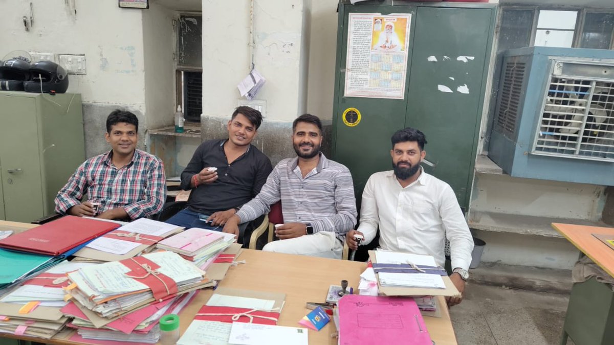 surendr81941833's tweet photo. संघर्षशील ���ाथी भाई गगन बाजिया को राजकीय सेवा में परिवीक्षा काल पूर्ण करने पर हार्दिक बधाई एवं उज्जवल भविष्य की शुभकामनाएं @GaganBajya
#HappySaShowtime https://t.co/KEBTYobATm
