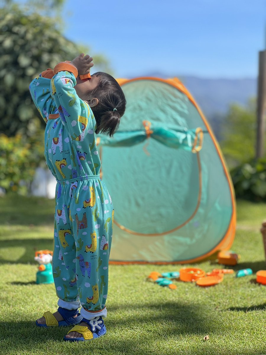 Camping bersama si cilik kesayangan.