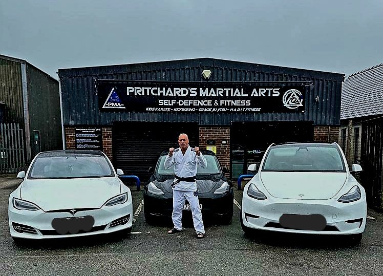 <a href="/elonmusk/">Elon Musk</a>, I will train you for the Octagon or the mat 
<a href="/danawhite/">danawhite</a>
#jiujitsu #tesla #mma #elonmusk #markzuckerberg #ufc