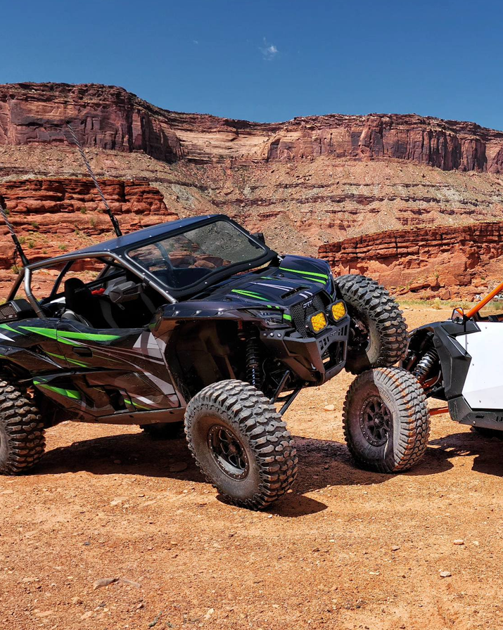 superatvtweet's tweet photo. 💪 Bob Yeoman did his #KawasakiKRX up
right with a huge build list including #SATV Atlas Pro
Series High-Clearance Forward Offset A-arms! 😎🔥
#BuiltforBattle #SATVsuspension
#superatv #satvnation #teamsuperatv #aarms
#lifetimewarranty #freeshipping #happycustomer
#atlaspro #krx https://t.co/8dKrpaqgGK