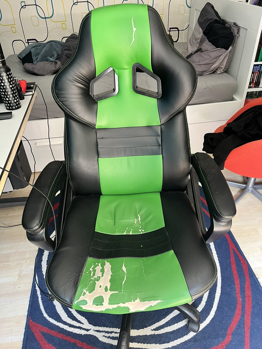 Chev on Twitter "Selling lightly used gaming chair"