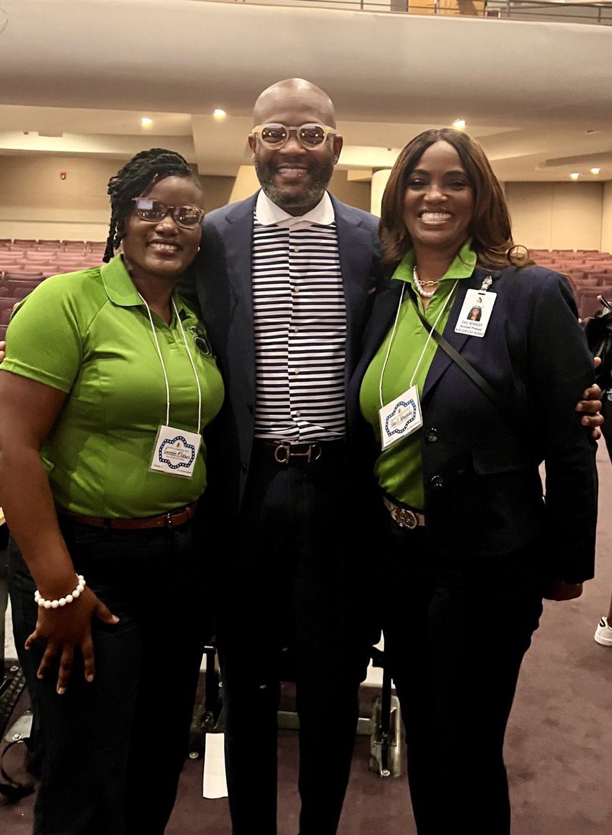 gken45's tweet photo. This was an amazing 2 weeks @CumberlandCoSch 1st #Lead2324 and then 23-24 Summer Leadership. With all the great resources, new relationships and learning experience I’m ready for the 23/24 SY @TitansNCIMS …LET’S Go!!!!#CCSontherise #Cumberlandstrong
Thank you CCS!! https://t.co/CuKQ7gtaNy
