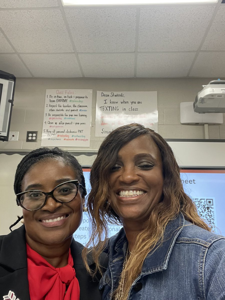 gken45's tweet photo. This was an amazing 2 weeks @CumberlandCoSch 1st #Lead2324 and then 23-24 Summer Leadership. With all the great resources, new relationships and learning experience I’m ready for the 23/24 SY @TitansNCIMS …LET’S Go!!!!#CCSontherise #Cumberlandstrong
Thank you CCS!! https://t.co/CuKQ7gtaNy